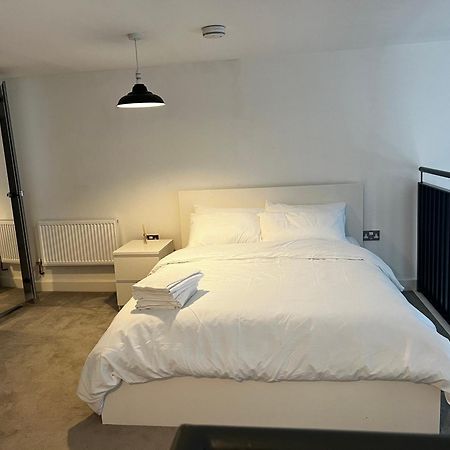 Luxurious 1-Bedroom With Parking Birmingham Exterior foto